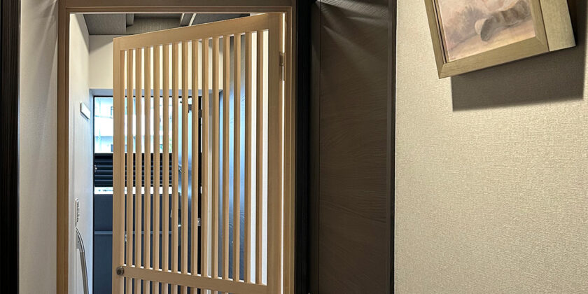 名古屋市千種区　玄関ねこ脱走防止扉